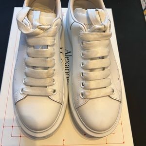 Alexander McQueen sneakers size 39